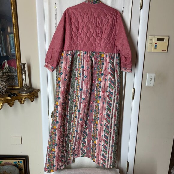 Vintage Women's Housecoat - Picture 2 of 9